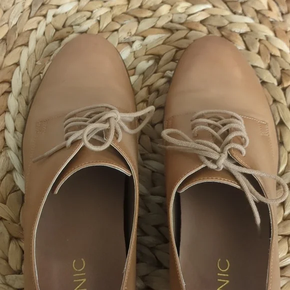 Vionic Weslyn Tan Leather Oxfords Lace-Up Loafers - Picture 8 of 10